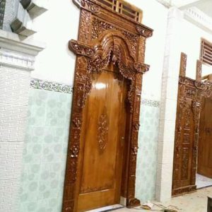 Pintu Gebyok Gapura Jati Lebar 1,5 Meter