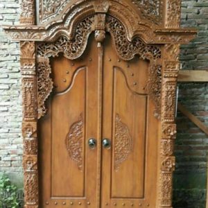 Pintu Gebyok Gapura Ukir Jati