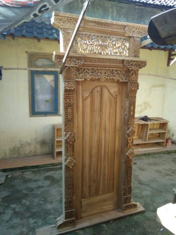 Pintu Gebyok Minimalis Ukir